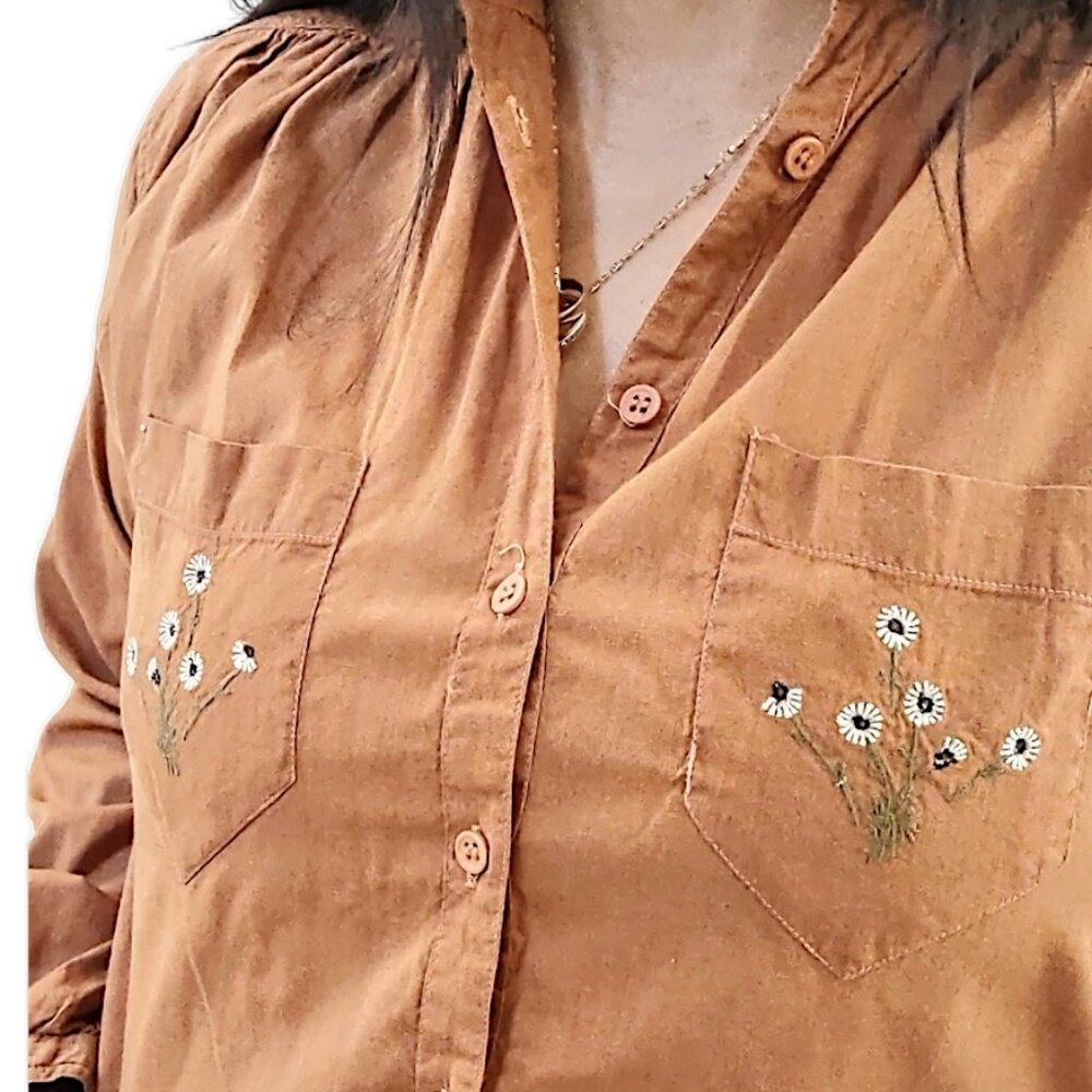 Vintage Rust Brown Button-Up Shirt with White Daisy Embroidery